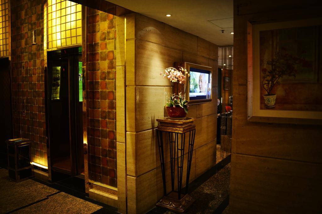 Manhattan Bund Business Hotel Шанхай Екстериор снимка